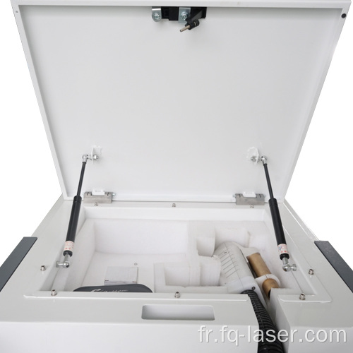 Machine de nettoyage laser à fibre portable 100W Prix